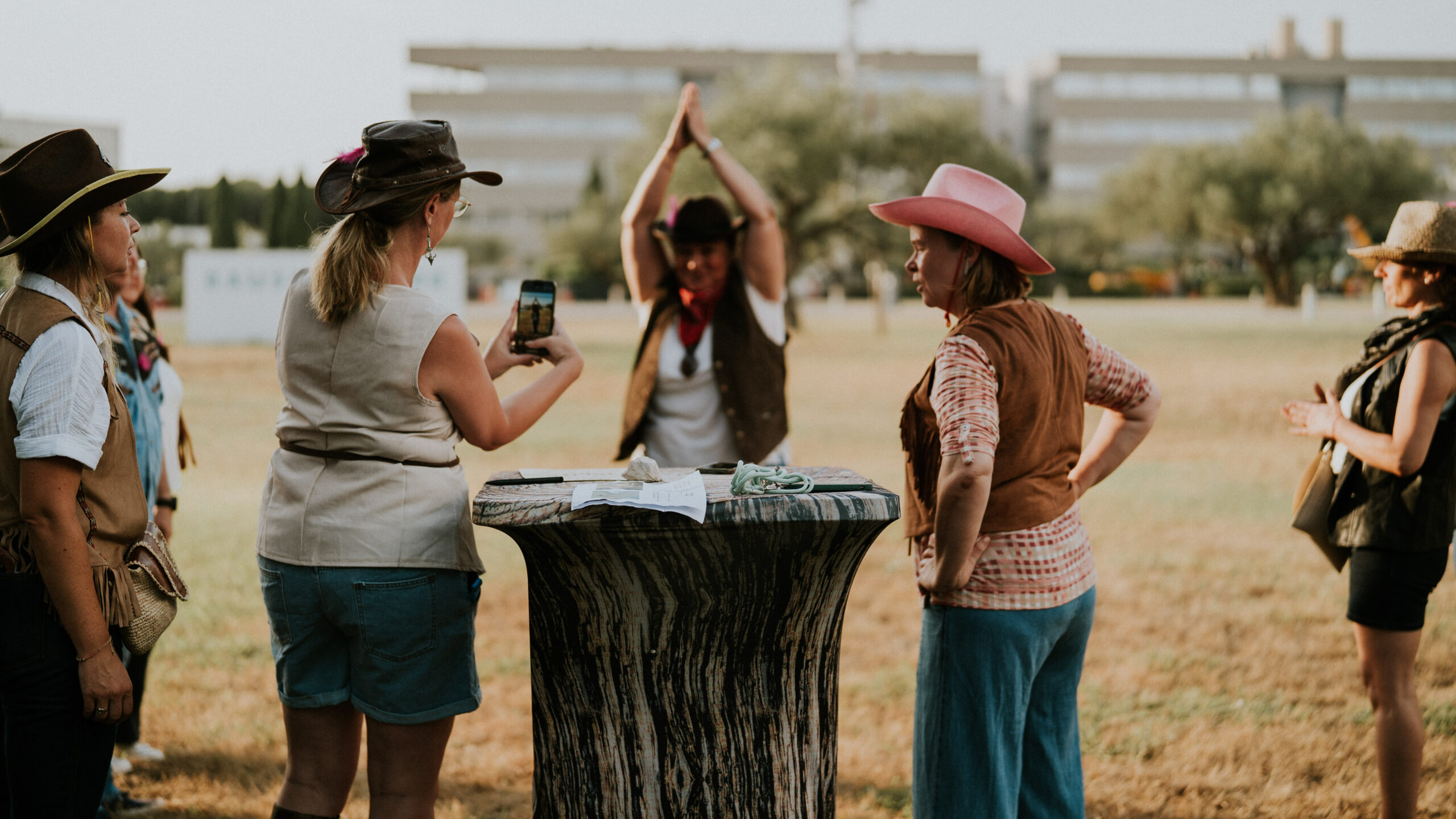 team building cowboy indien